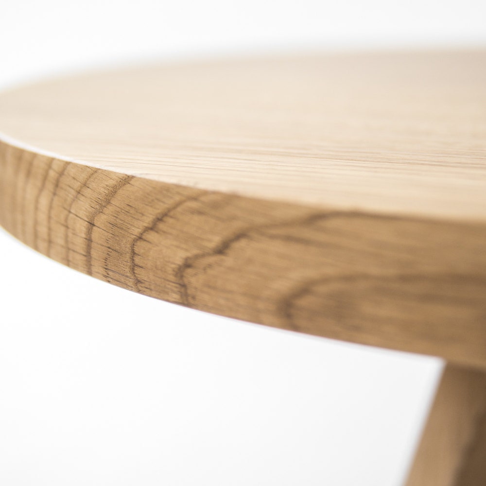 OKKO – Round coffee table, small end table, accent table, made of solid oak - Image 3