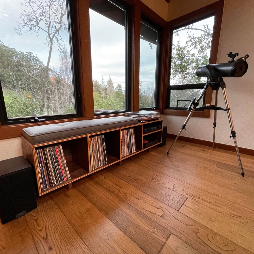 Vinyl LP Storage Bench Lo-Fi edition with Amplifier Shelf - Image 3