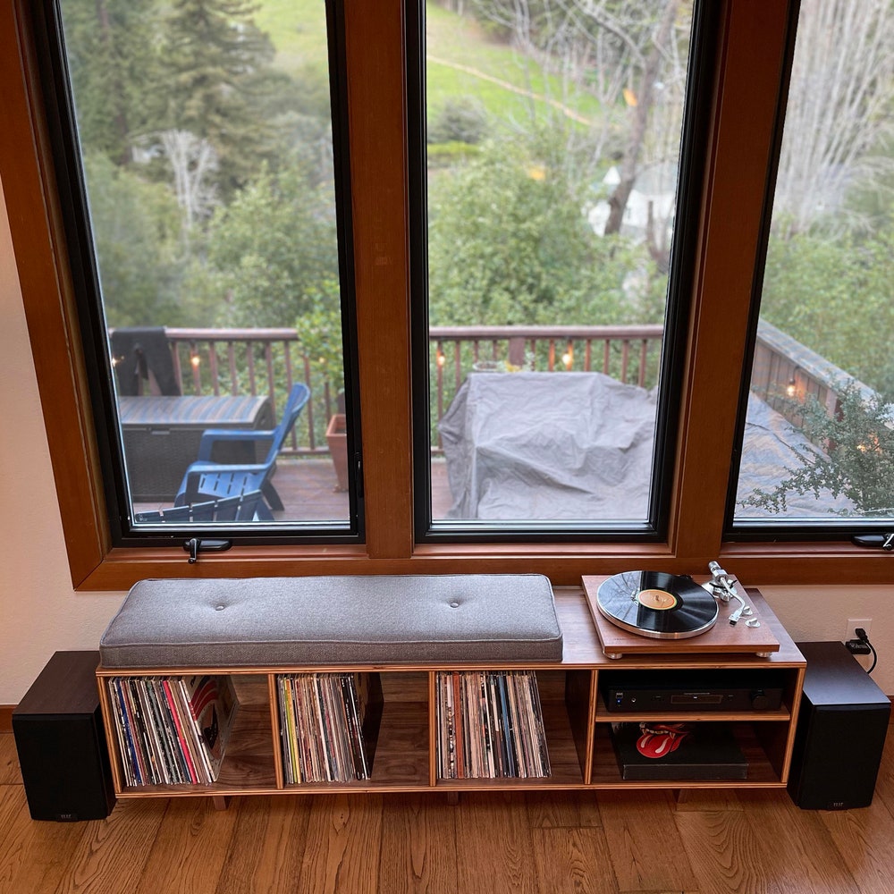 Vinyl LP Storage Bench Lo-Fi edition with Amplifier Shelf - Image 4