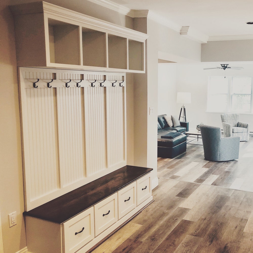 New York Style Mudroom Bench | 4-Section Entryway Organizer with Shoe & Coat Storage | Custom Hall Tree | Farmhouse Entry Bench - Image 6
