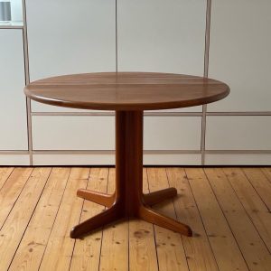 il_1000x1000.3849798175_taj1.jpg Danish 60s Teak Dining Table Table Chair Wood Design Kitchen Teak dining table mid Century table Rosengaard