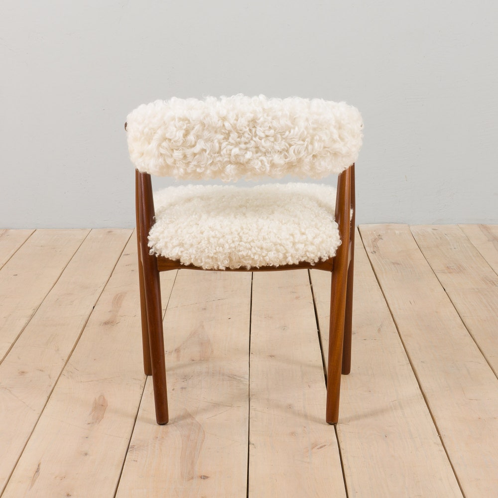 Th. Herlev, Farstrup solid teak chair in natural sheepskin upholstery, Denmark 1960s. - Image 5