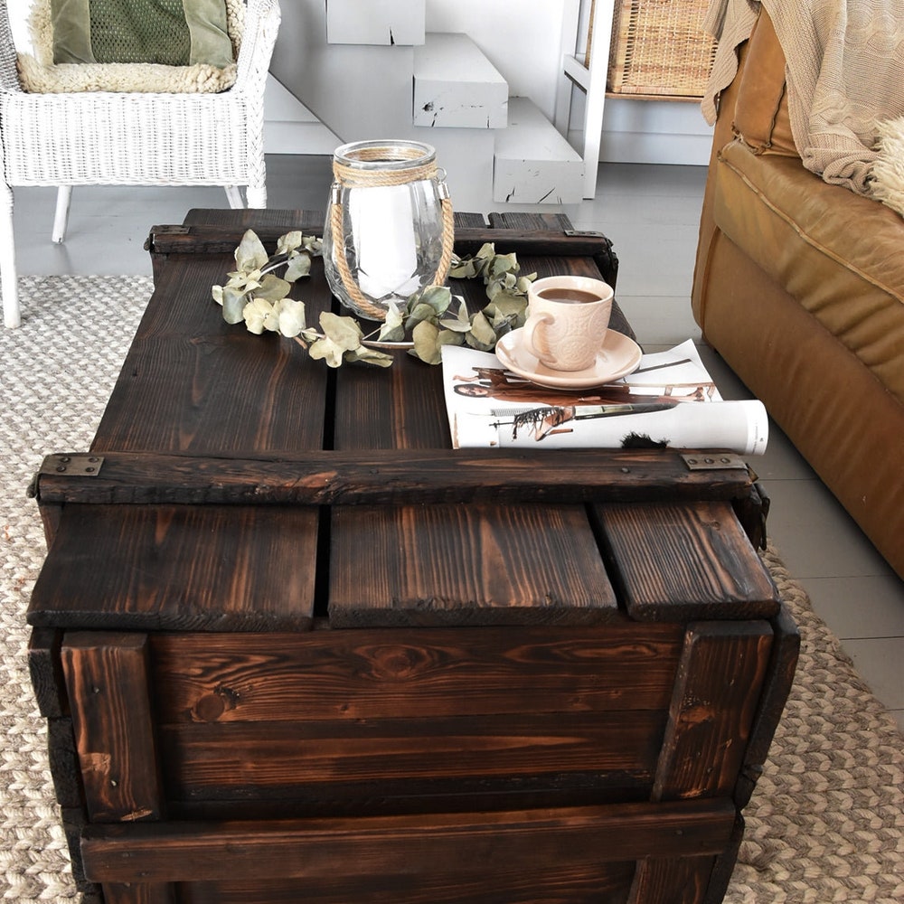 Old chest box vitage military coffee table rustic country style organic redesign reclaimed solid pine dark wood on wheles massive MFWdesign - Image 6