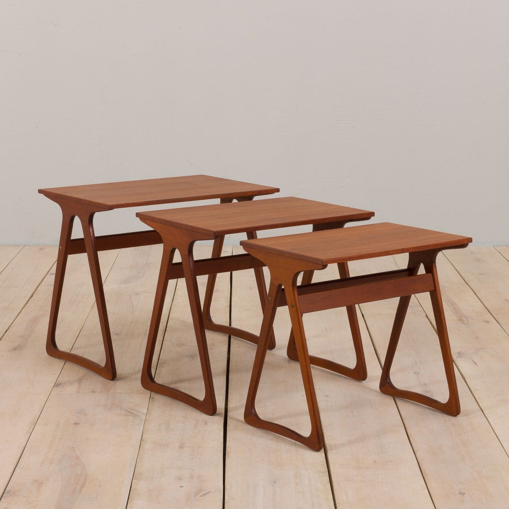 Set of 3 vintage Danish modern nesting tables in teak in J. Andersen CFC style, 1960s - Image 2
