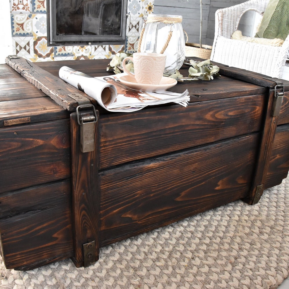 Old chest box vitage military coffee table rustic country style organic redesign reclaimed solid pine dark wood on wheles massive MFWdesign - Image 2
