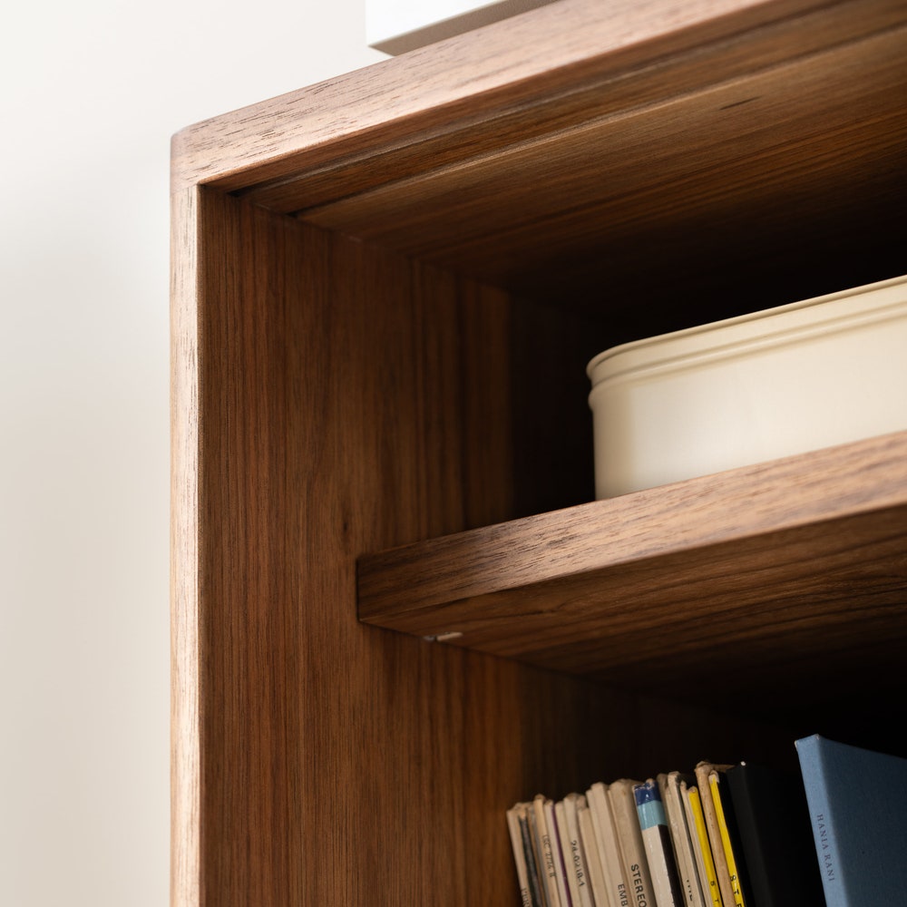 TONN 101 – Walnut Wood Record Player Stand - Vinyl Storage - Image 9