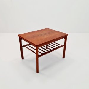 Danish Teak Coffee Table by Henning Kjaernulf for Vejle Møbelfabrik, 1960s