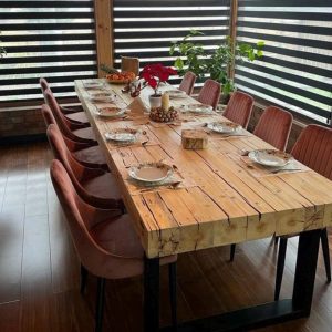 il_1000x1000.6377779877_a6fn.jpg Reclaimed beams dining table Black steel legs Industrial loft rustic style organic barn wood Solid massive table Old natural beams MFWdesign