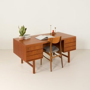 Executive desk in teak, Gunni Omann for Oman Jun Model 76, Denmark, 1960/70s