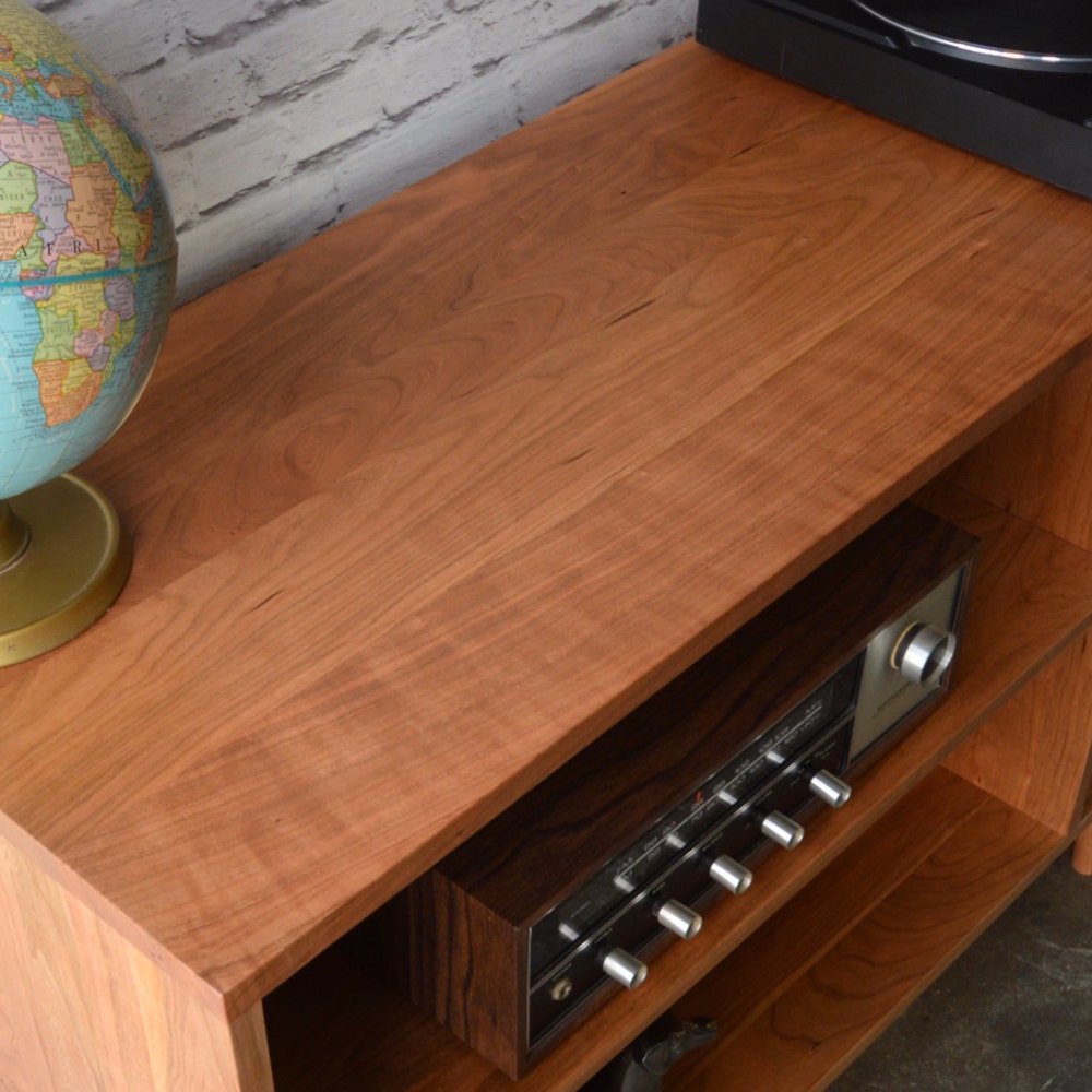 Cordial Credenza / Media cabinet in Cherry - In Stock! - Image 5