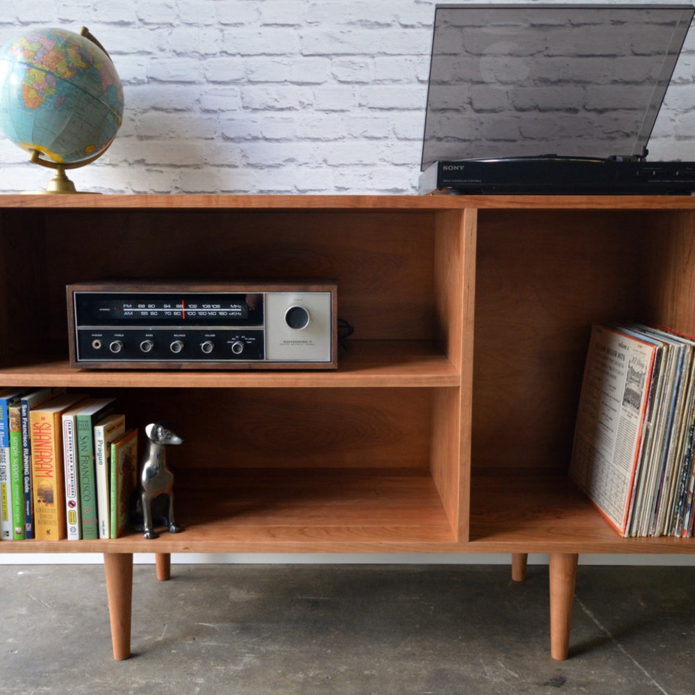 Cordial Credenza / Media cabinet in Cherry - In Stock! - Image 2