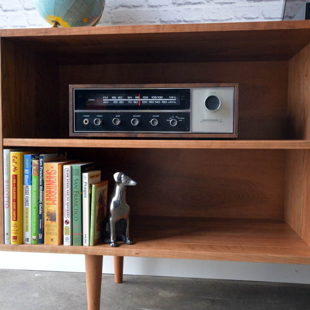 Cordial Credenza / Media cabinet in Cherry - In Stock! - Image 4