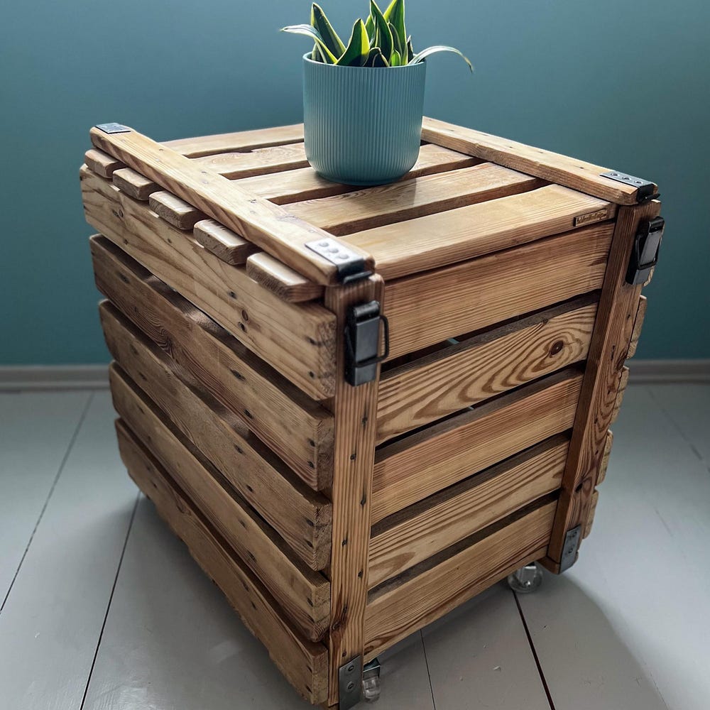 Old square chest box vitage military coffee table rustic country style organic redesign reclaimed solid pine light wood on wheles MFWdesign - Image 6