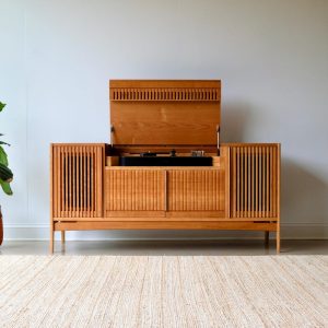 The Drover | Fully Integrated Sonos Record and Media Console